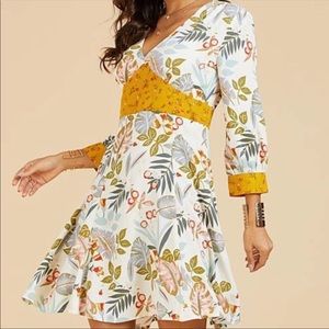 Suzanne Betro NWT Printed Seamed Panel Dress Size Large